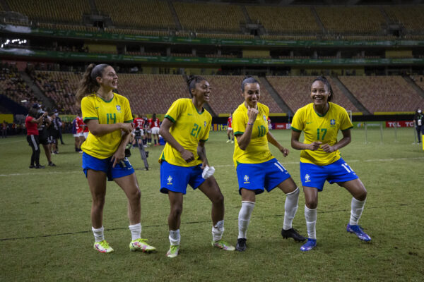 Women’s Football Kits: From Function to Style