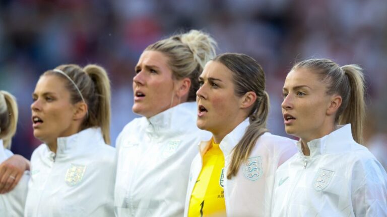Strategies Women’s Football Teams Use to Dominate International Tournaments